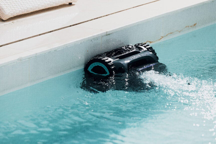 Aiper Scuba S1 Pro Review: Revolutionize Your Pool Cleaning Experience