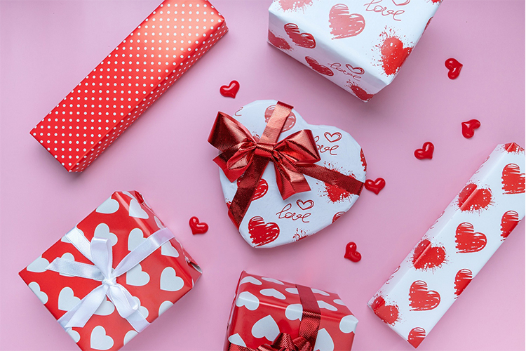 The 20 Best Valentine's Day Gifts for Her